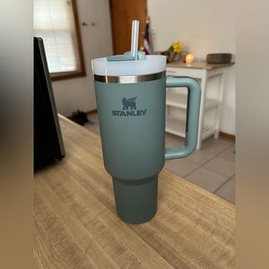 Stanley 40oz Quencher Soft Matte Shale Best Offer Accepted